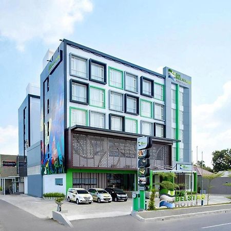 Dk Belstar Hotel Belitung Танджунгпандан Экстерьер фото